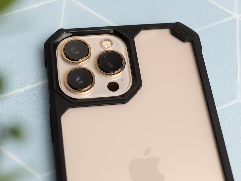 Vysoce odolný Acrylic obal na iPhone 13 Pro Max - Černý 4